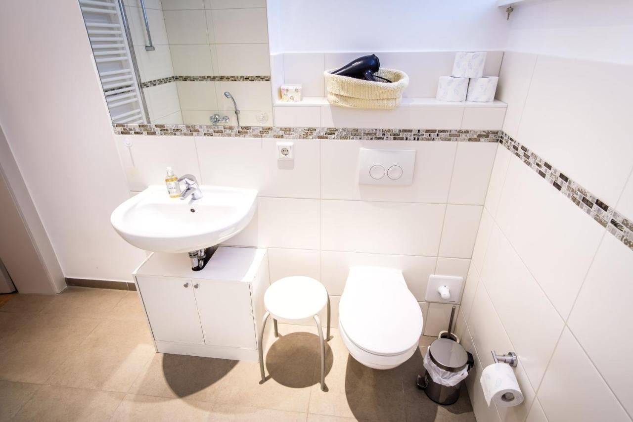Wunderschoene Wohnung In Sanierter Villa! Incl Wifi Dresden Exterior photo