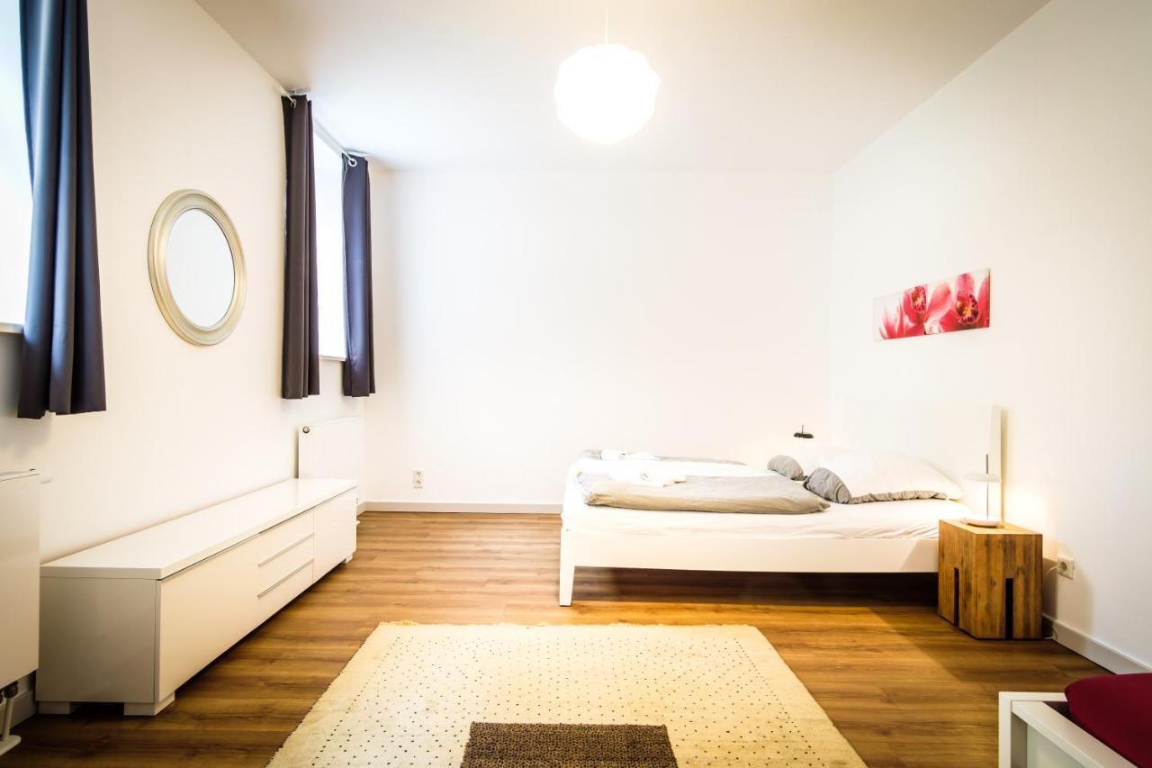 Wunderschoene Wohnung In Sanierter Villa! Incl Wifi Dresden Exterior photo